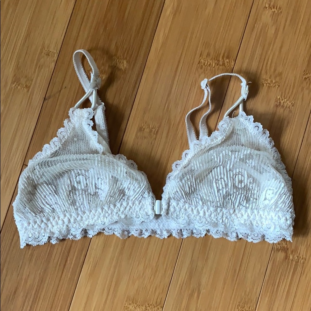 Cream lace bralette